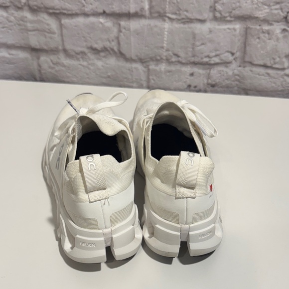 On Cloudswift 4 - Picture 5 of 12